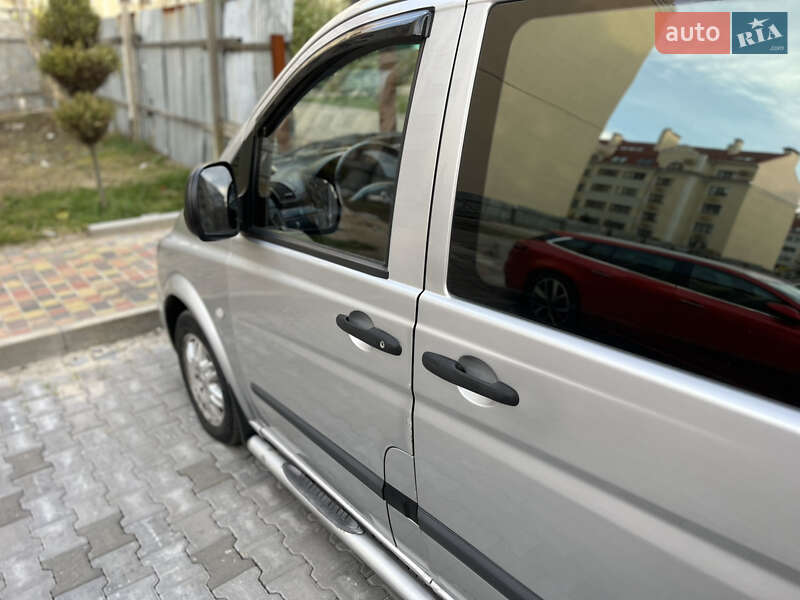 Минивэн Mercedes-Benz Vito 2005 в Киеве