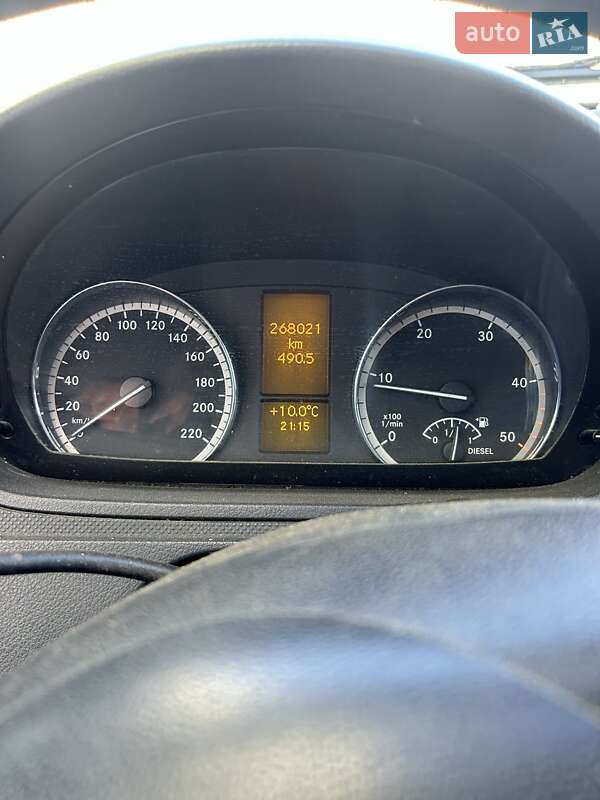 Вантажний фургон Mercedes-Benz Vito 2012 в Калуші