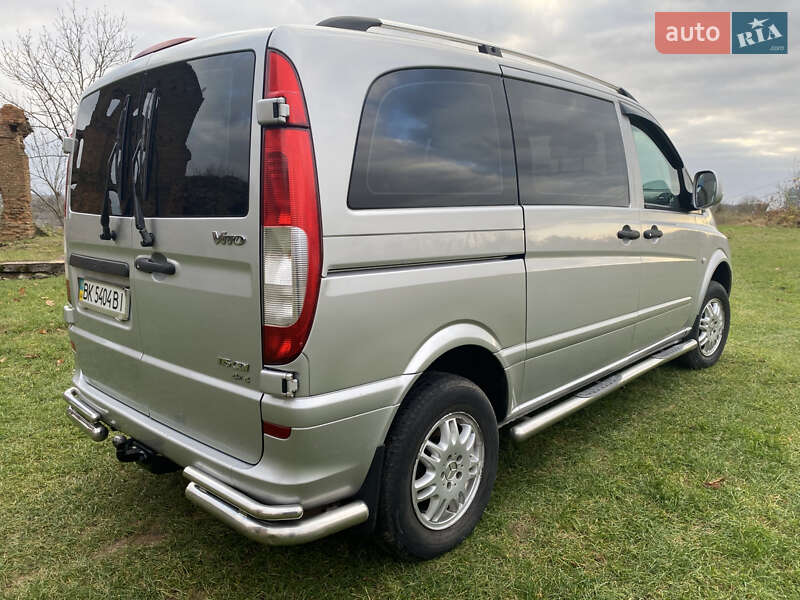 Минивэн Mercedes-Benz Vito 2006 в Корце
