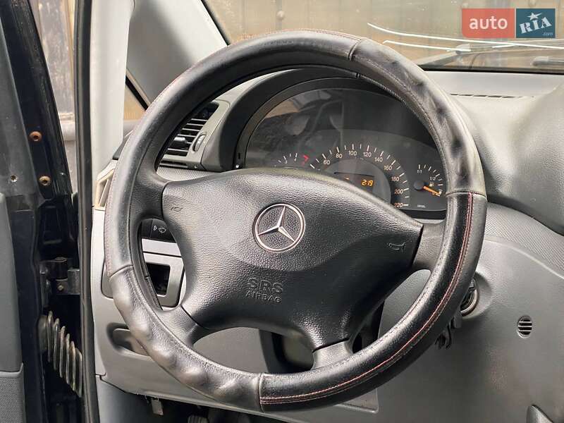 Минивэн Mercedes-Benz Vito 2006 в Киеве