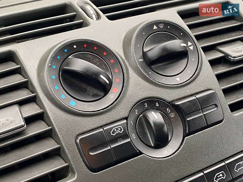 Минивэн Mercedes-Benz Vito 2006 в Киеве