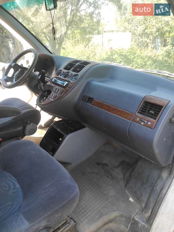 Мінівен Mercedes-Benz Vito 2002 в Дніпрі