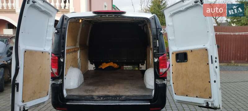 Грузовой фургон Mercedes-Benz Vito 2015 в Самборе