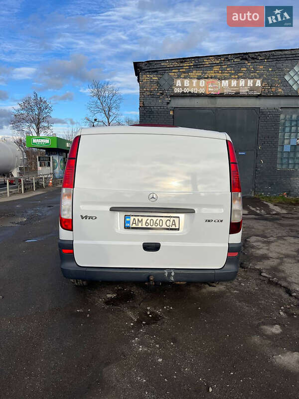 Грузовой фургон Mercedes-Benz Vito 2013 в Радомышле