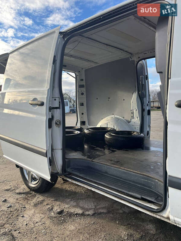 Грузовой фургон Mercedes-Benz Vito 2013 в Радомышле