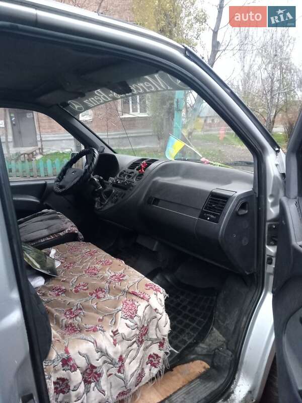 Минивэн Mercedes-Benz Vito 2001 в Кривом Роге