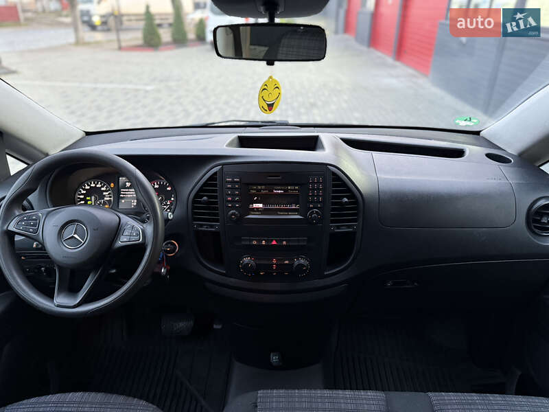 Минивэн Mercedes-Benz Vito 2016 в Черновцах