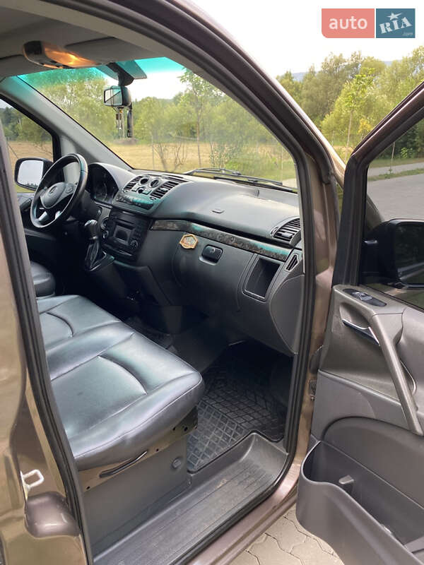 Минивэн Mercedes-Benz Vito 2012 в Сваляве