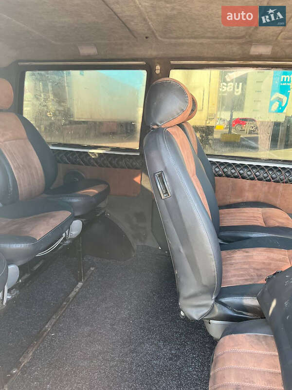 Минивэн Mercedes-Benz Vito 2000 в Черновцах