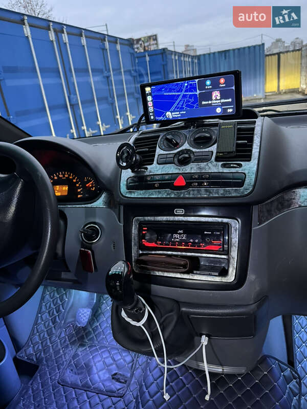 Мінівен Mercedes-Benz Vito 2006 в Києві