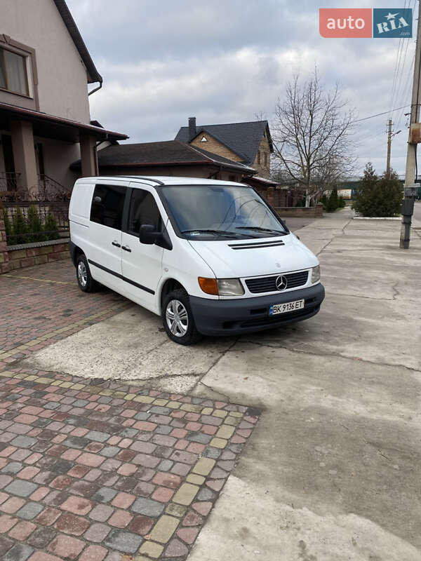 Минивэн Mercedes-Benz Vito 2001 в Вараше