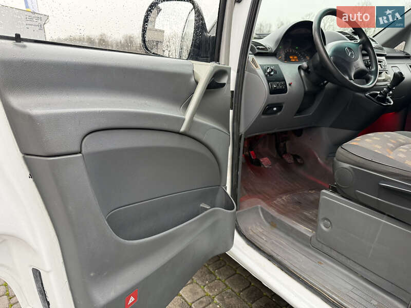 Минивэн Mercedes-Benz Vito 2004 в Черновцах