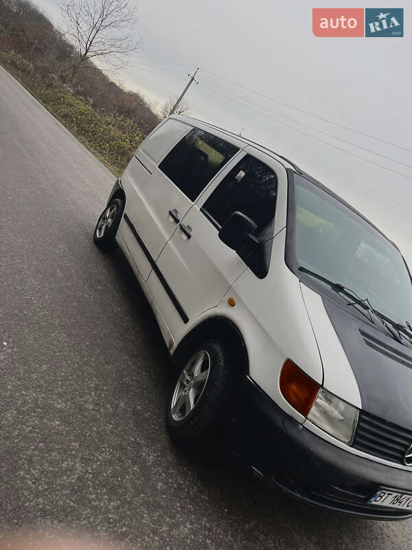 Минивэн Mercedes-Benz Vito 1997 в Иршаве