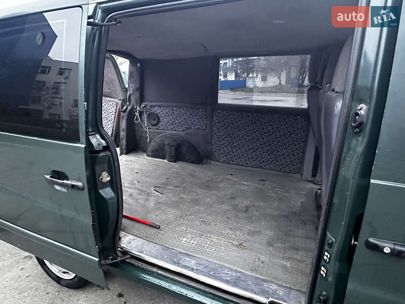 Минивэн Mercedes-Benz Vito 2000 в Киеве