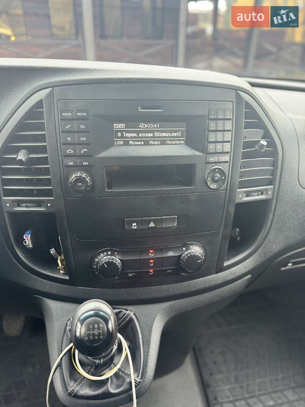 Грузовой фургон Mercedes-Benz Vito 2017 в Ровно