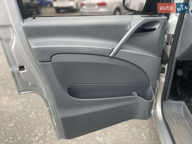 Мінівен Mercedes-Benz Vito 2008 в Києві фото 24 Мінівен Mercedes-Benz Vito 2008 в Києві