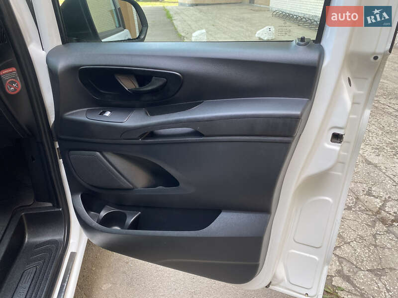 Минивэн Mercedes-Benz Vito 2016 в Умани фото 27 Минивэн Mercedes-Benz Vito 2016 в Умани