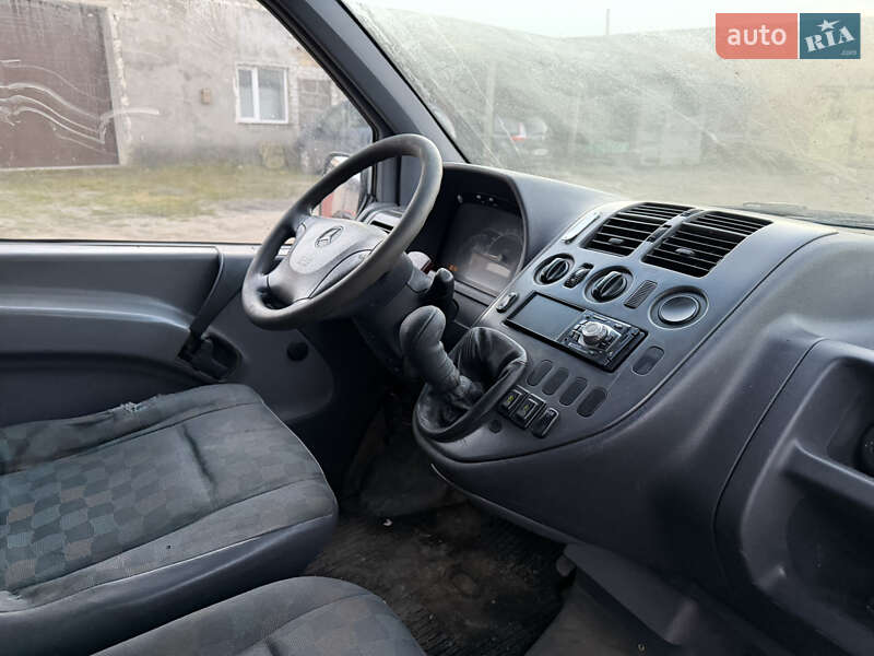 Минивэн Mercedes-Benz Vito 2002 в Камне-Каширском