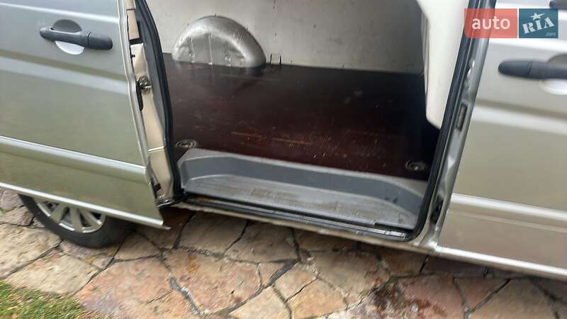 Грузовой фургон Mercedes-Benz Vito 2006 в Виннице