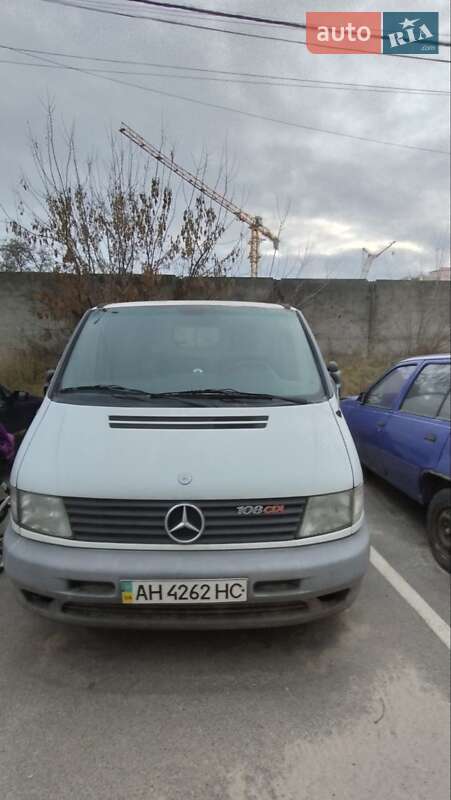 Грузовой фургон Mercedes-Benz Vito 2003 в Чернигове