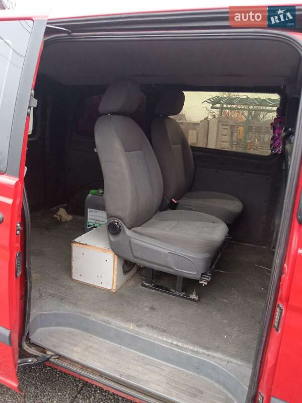 Грузопассажирский фургон Mercedes-Benz Vito 2004 в Белой Церкви