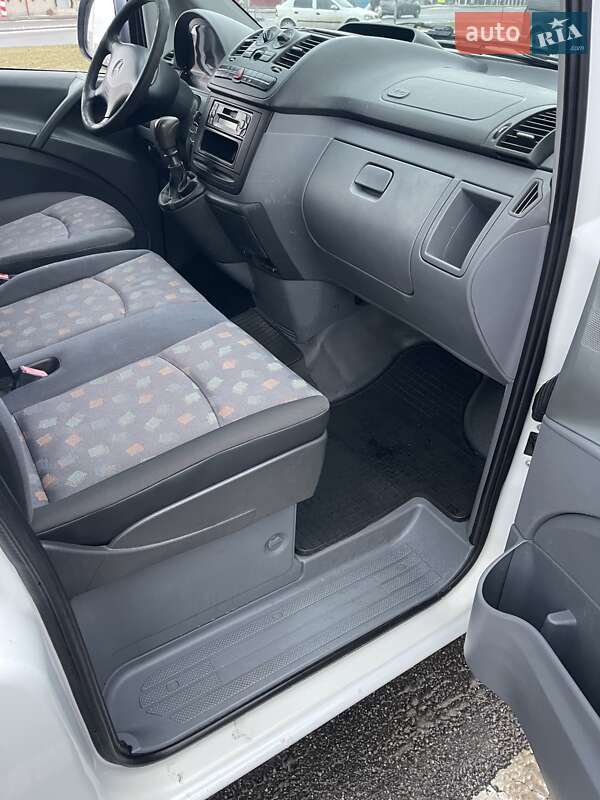 Микроавтобус грузовой (до 3,5т) Mercedes-Benz Vito 2006 в Виннице