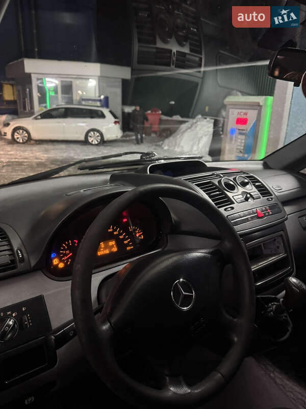 Mercedes-Benz Vito 2004