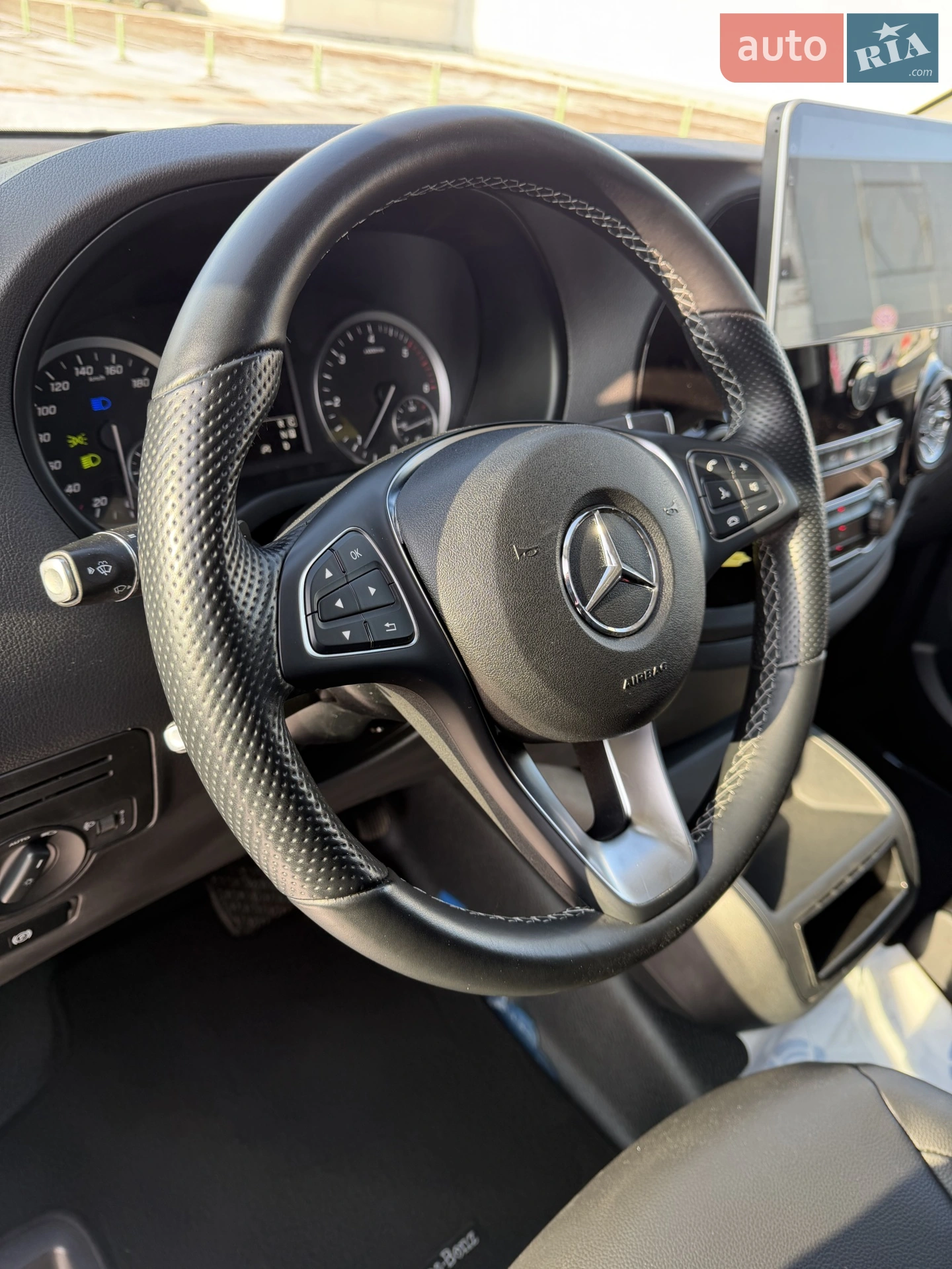 2021 Mercedes-Benz Vito - мініатюра 17