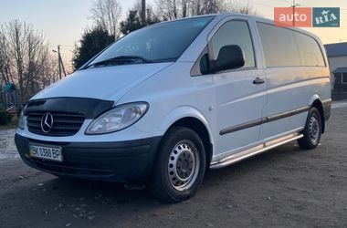 Минивэн Mercedes-Benz Vito 2006 в Корце