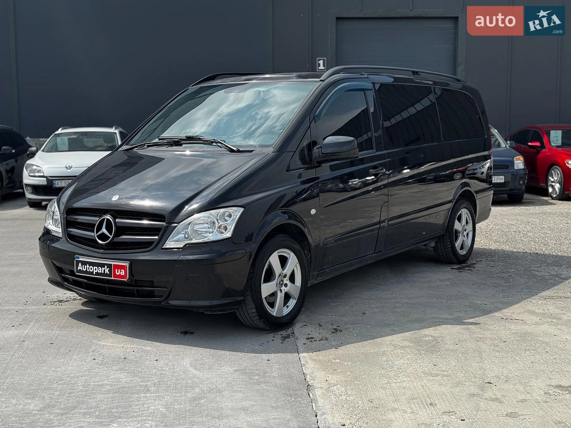 2010 Mercedes-Benz Vito - фото 1