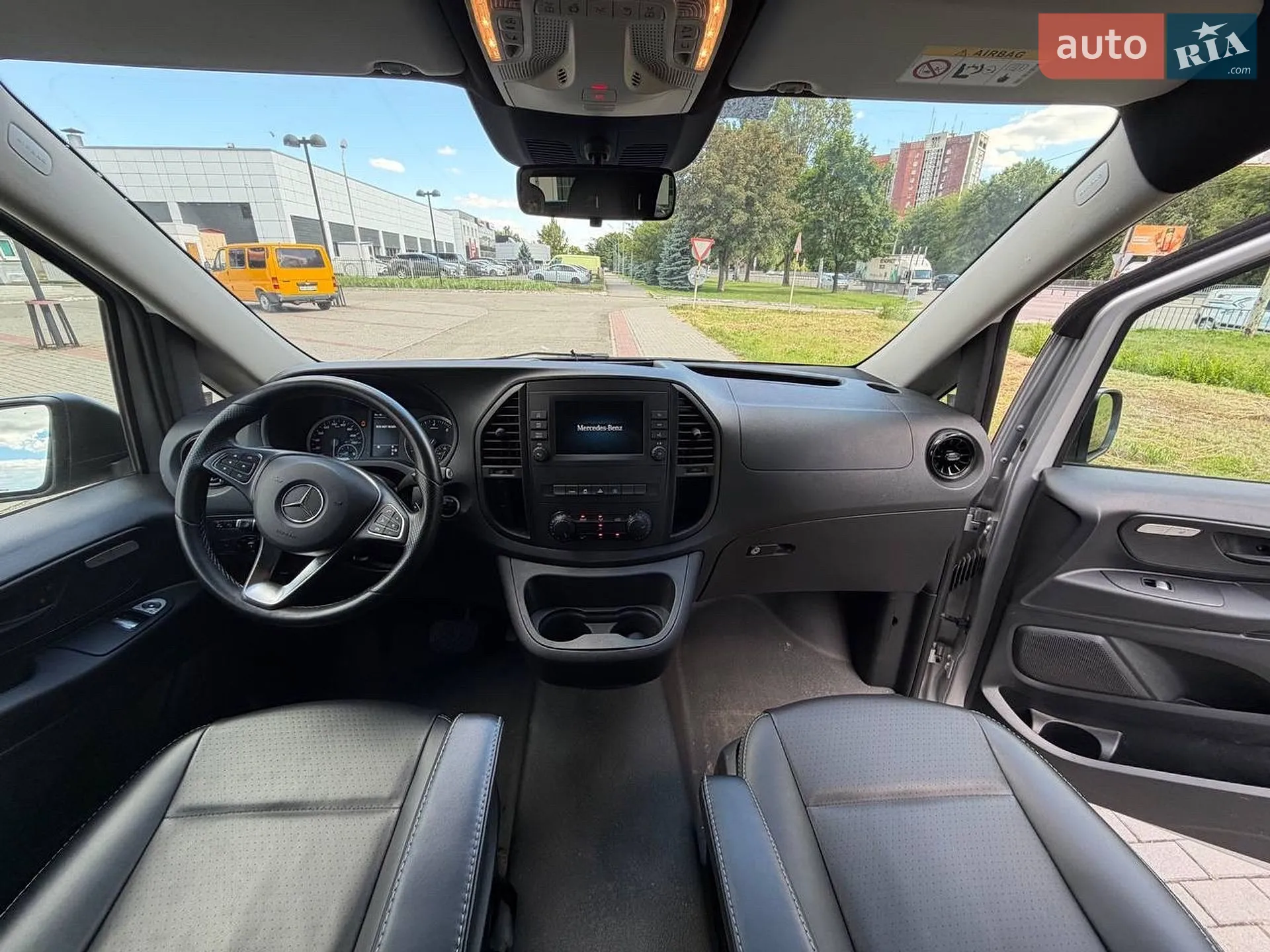 2020 Mercedes-Benz Vito - мініатюра 13