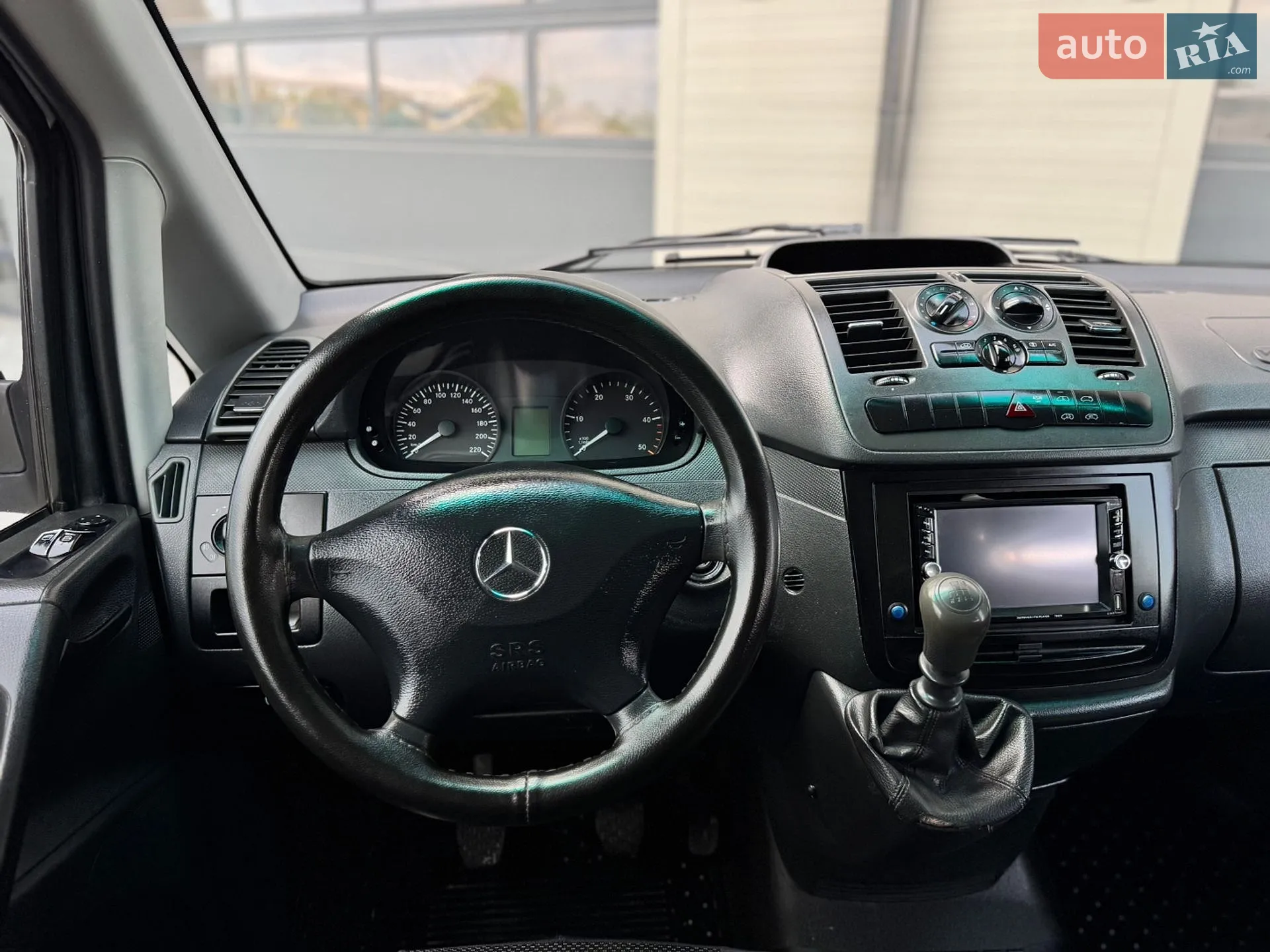 2011 Mercedes-Benz Vito - мініатюра 31