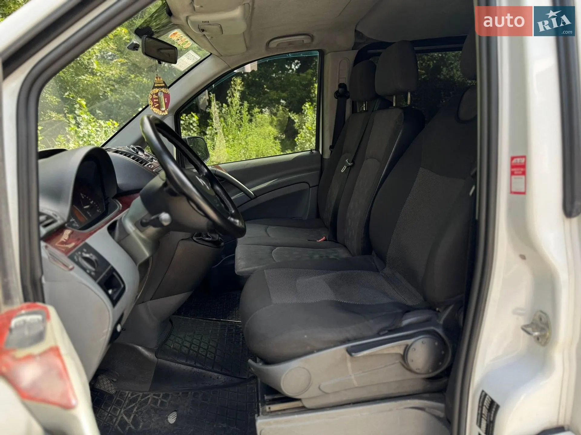 2010 Mercedes-Benz Vito - мініатюра 12