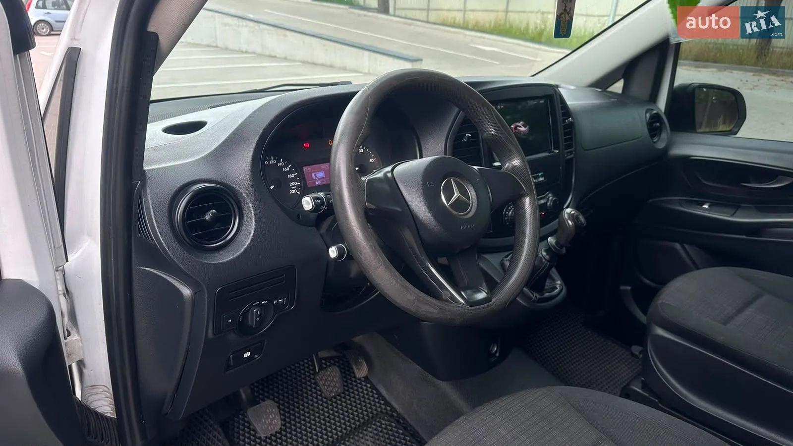 2015 Mercedes-Benz Vito - мініатюра 2