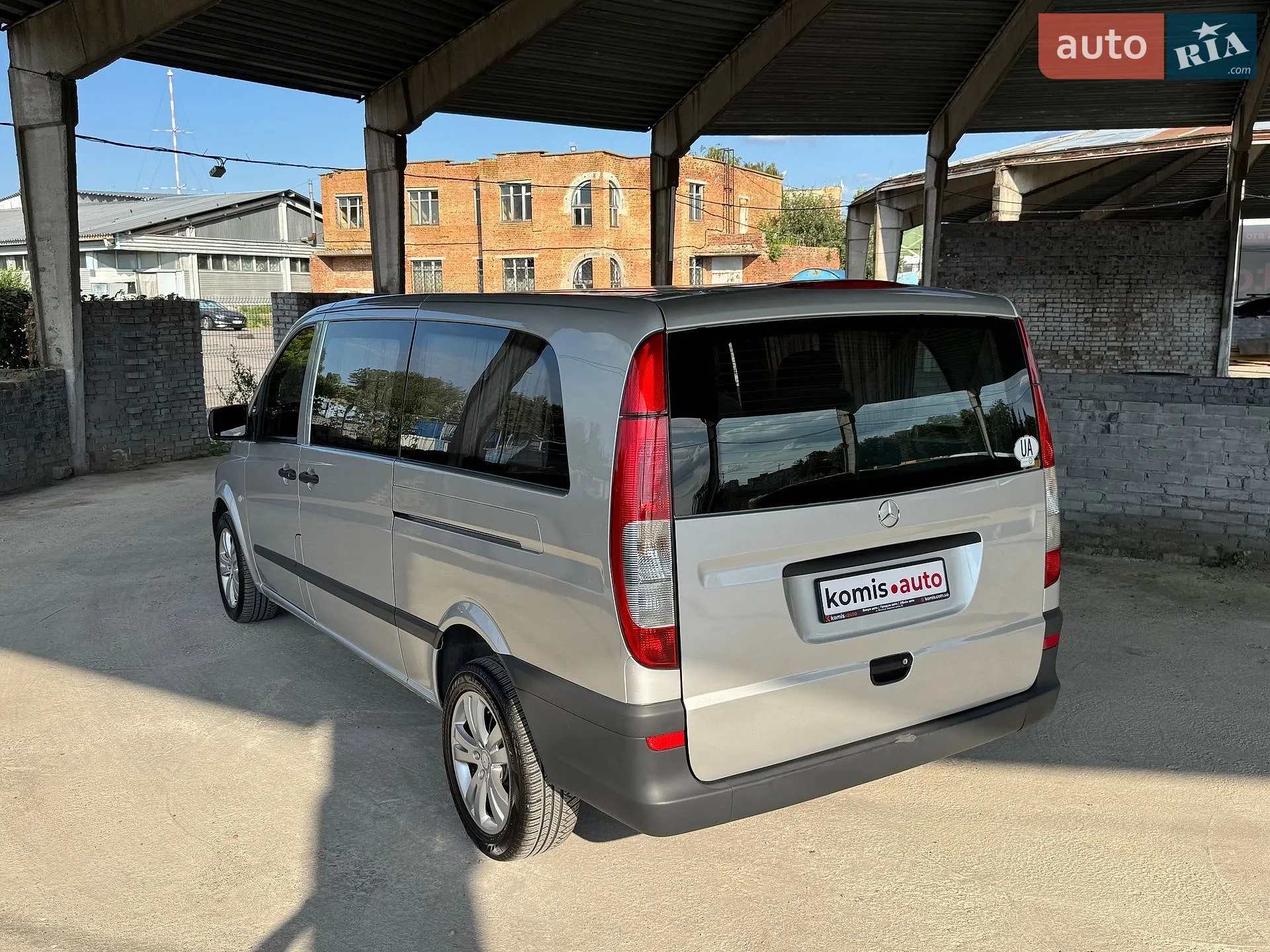 2010 Mercedes-Benz Vito - мініатюра 38