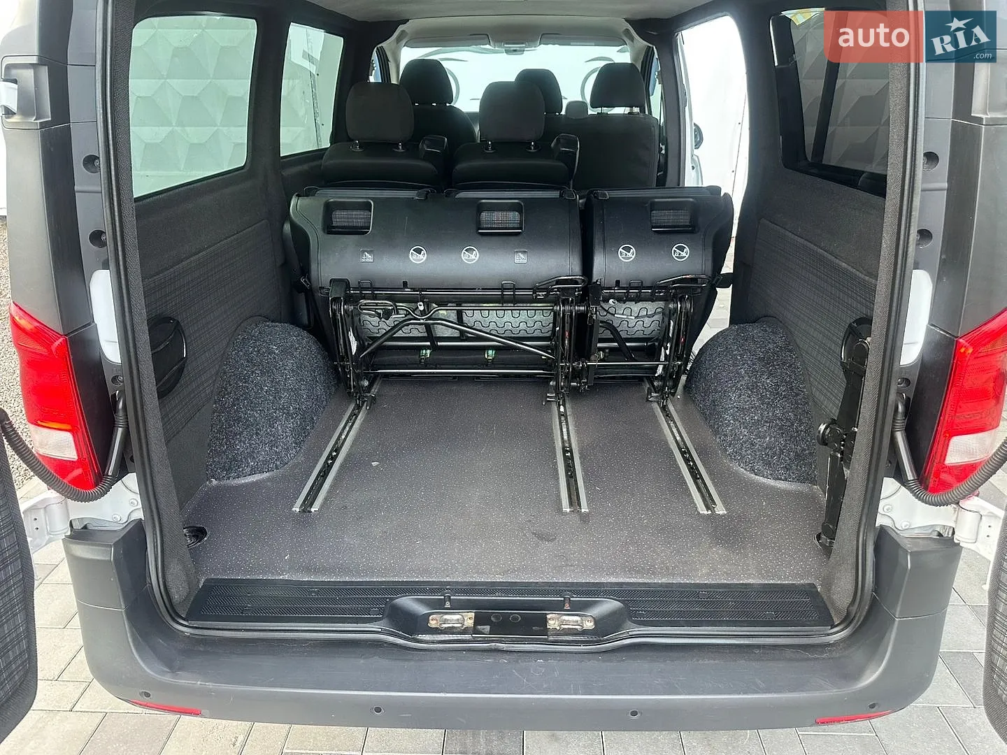 2019 Mercedes-Benz Vito - мініатюра 16