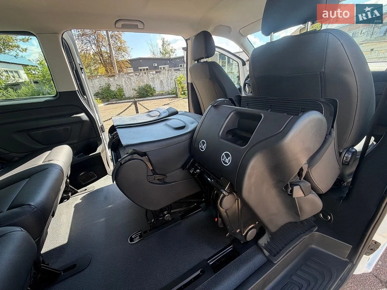2021 Mercedes-Benz Vito - мініатюра 26