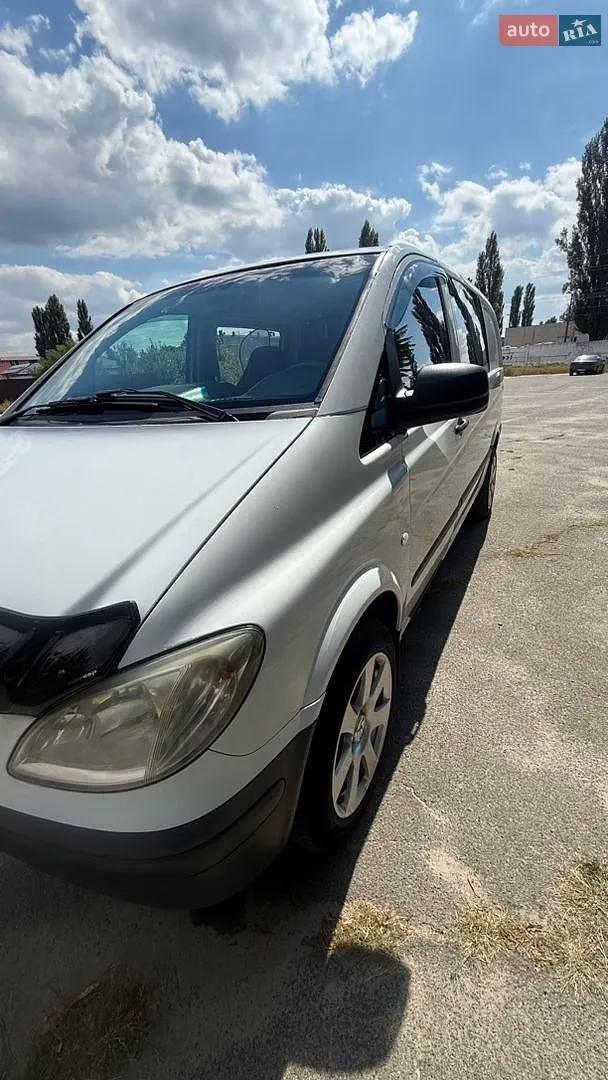 2010 Mercedes-Benz Vito - мініатюра 2