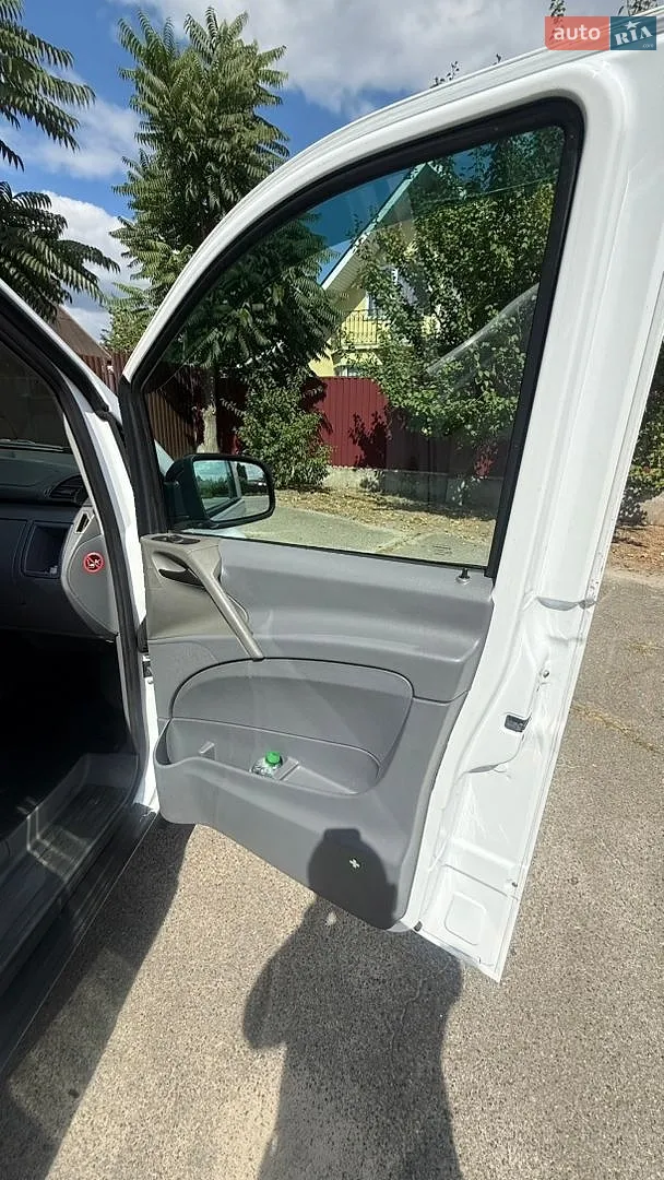 2010 Mercedes-Benz Vito - мініатюра 14