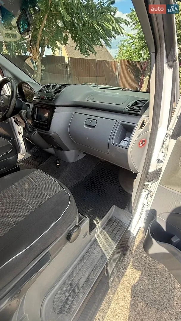 2010 Mercedes-Benz Vito - мініатюра 15