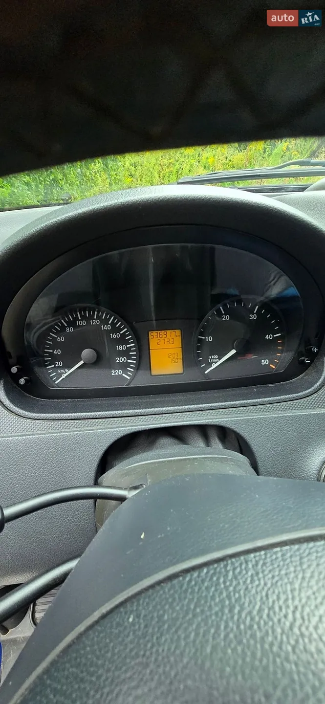 2011 Mercedes-Benz Vito - мініатюра 9