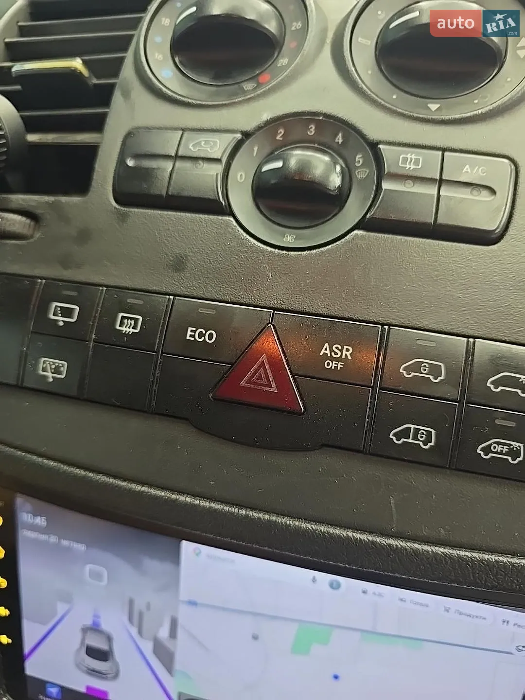 2011 Mercedes-Benz Vito - мініатюра 16