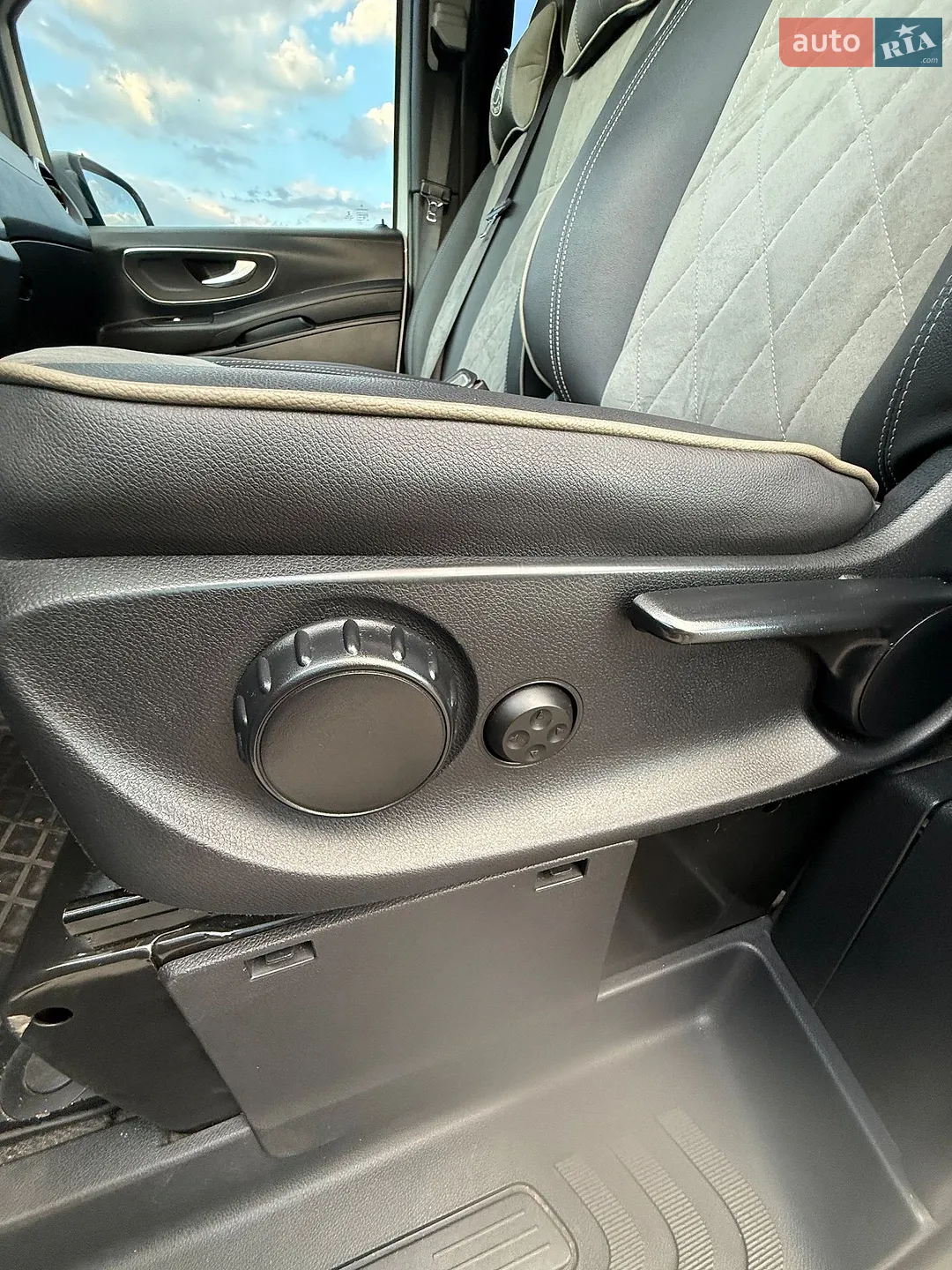 2019 Mercedes-Benz Vito - мініатюра 39