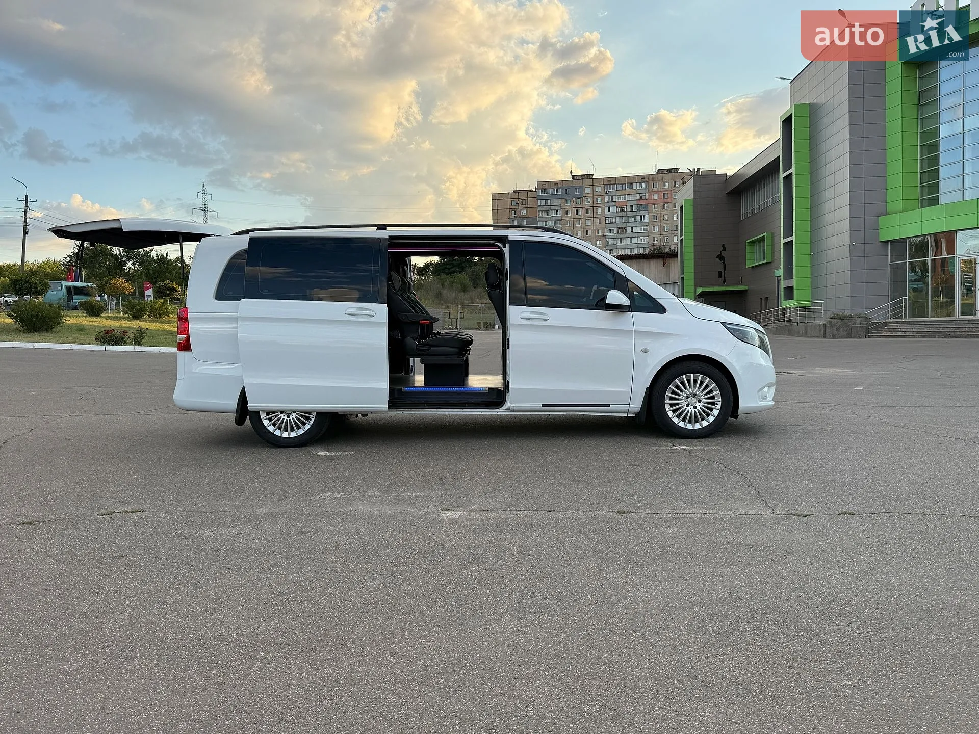 2019 Mercedes-Benz Vito - мініатюра 23