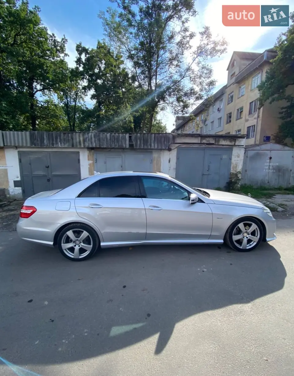 2011 Mercedes-Benz E-klasse - мініатюра 32