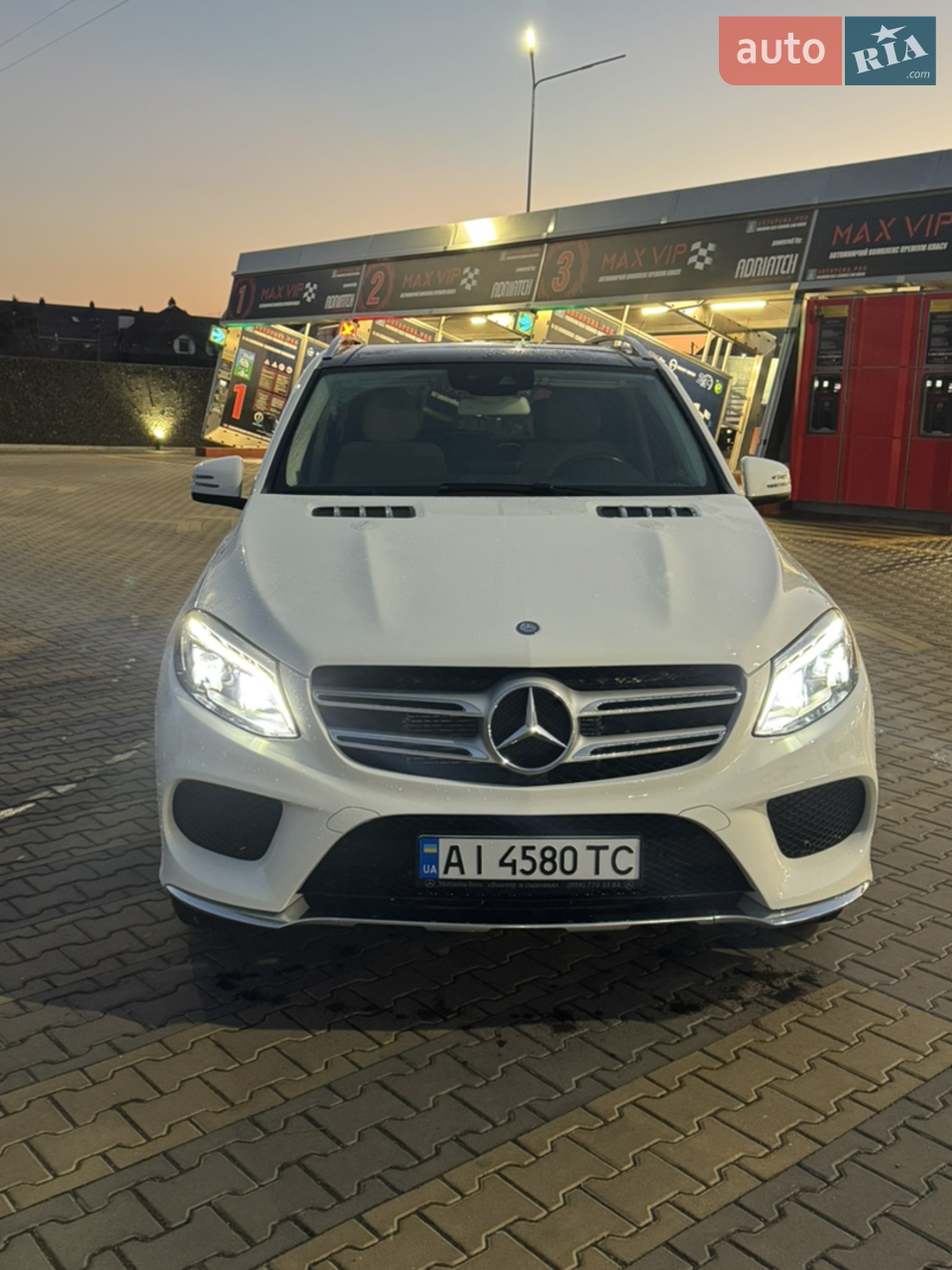 2016 Mercedes-Benz GLE - мініатюра 56