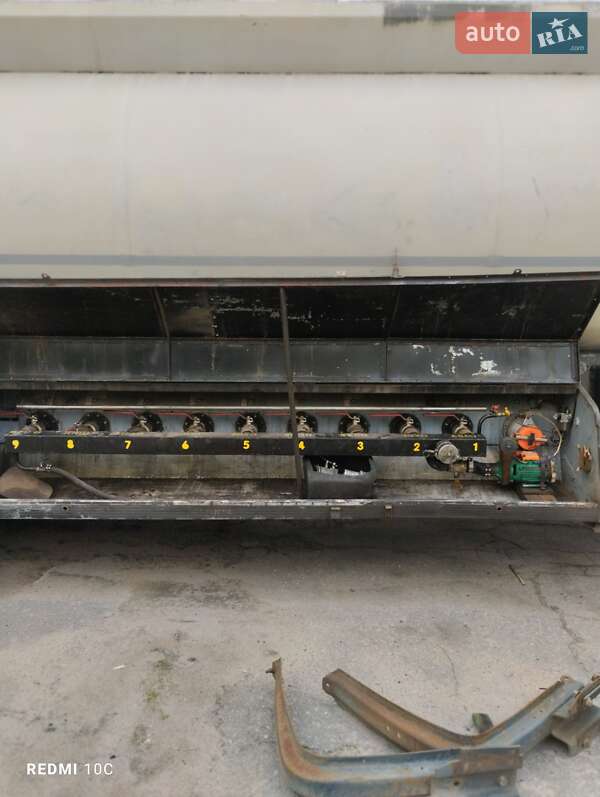 Цистерна полуприцеп Merceron М-343 SМ 1998 в Кременчуге