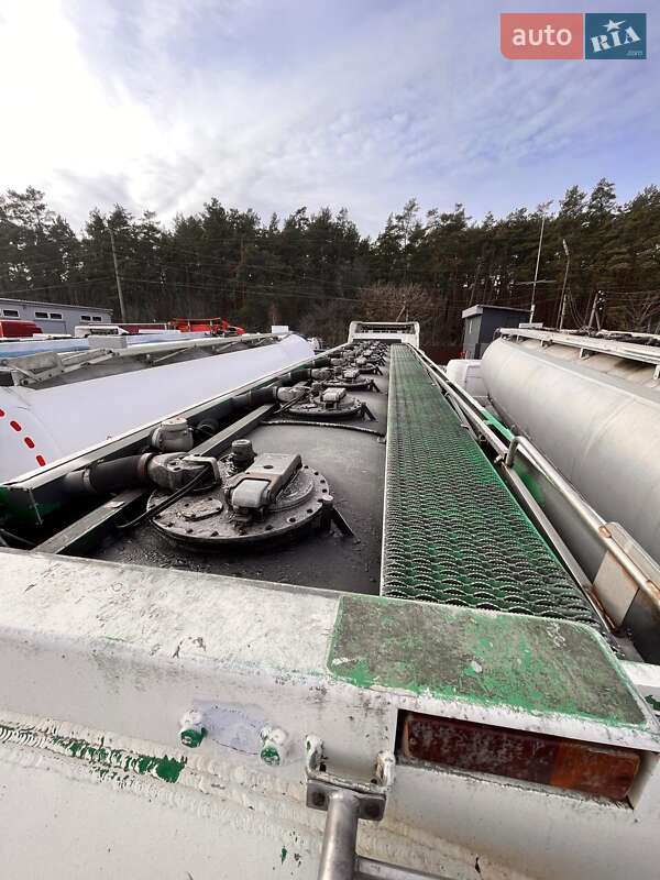 Цистерна полуприцеп Merceron М 343RDP0 1997 в Киеве