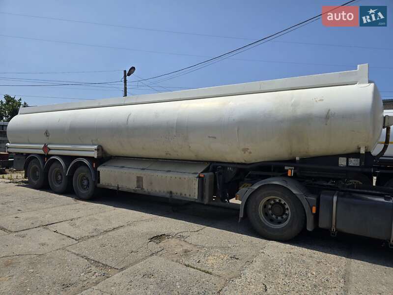 Цистерна полуприцеп Merceron M 1998 в 