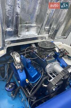 Лодка Mercruiser Magnum 2004 в 